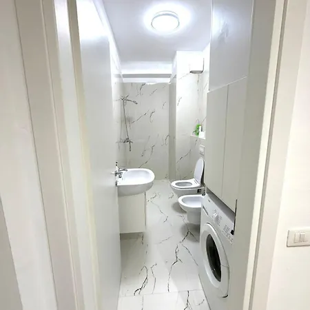 Albania Haven Kafe Flora Appartement *